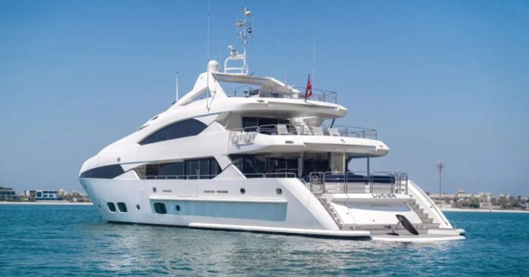 Discover Dubai’s Coast from a Luxury Yacht Perspective