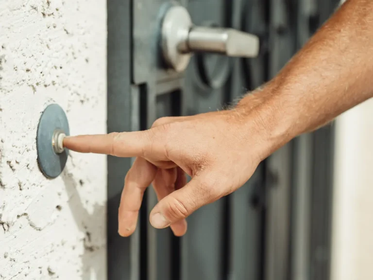 Blink Battery Doorbell 2K+ Bundle Drops to Lowest-Ever Price in Amazon Sale Blink Battery Doorbell 2K+