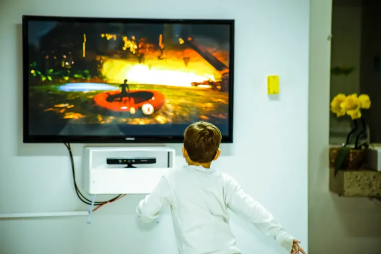Hisense U8QG Mini-LED deal