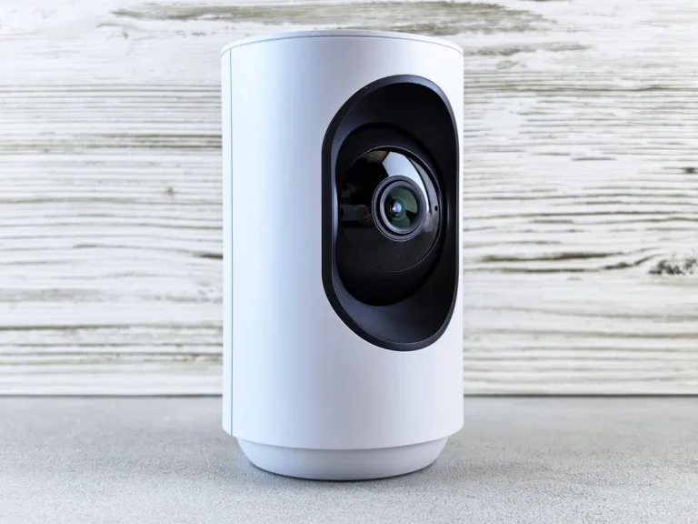 SimpliSafe 12-piece security kit