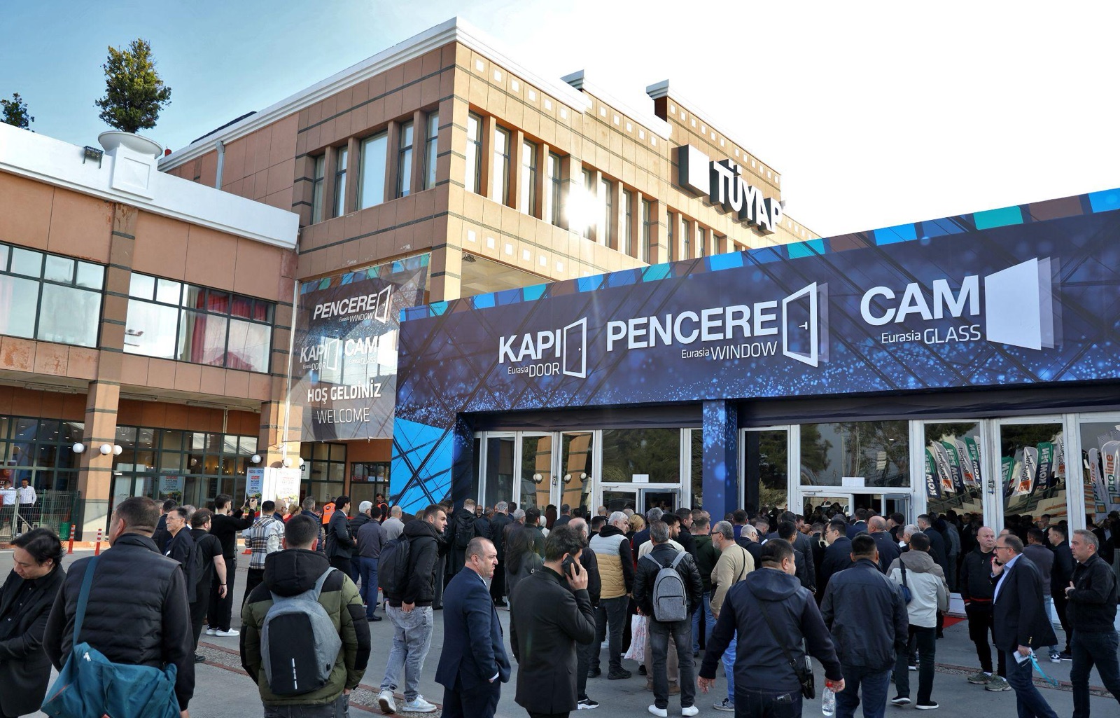 Two co-located fairs bring global glass and fenestration trade to Istanbul in 2026: window, door and glass systems on display at the Eurasia fairs in Istanbul